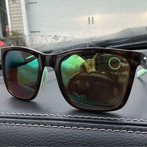 Costa Del Mar Panga. Lightly scratched but like new. Less than a year old. 580P